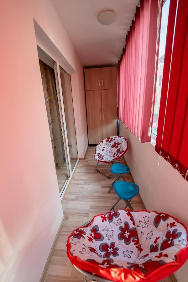 Quiet 3-Room Apt - 2 Parking Spaces - 5 Min Bus Floreşti Εξωτερικό φωτογραφία