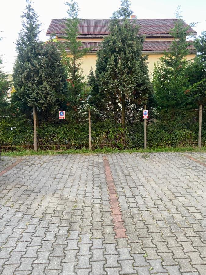 Quiet 3-Room Apt - 2 Parking Spaces - 5 Min Bus Floreşti Εξωτερικό φωτογραφία
