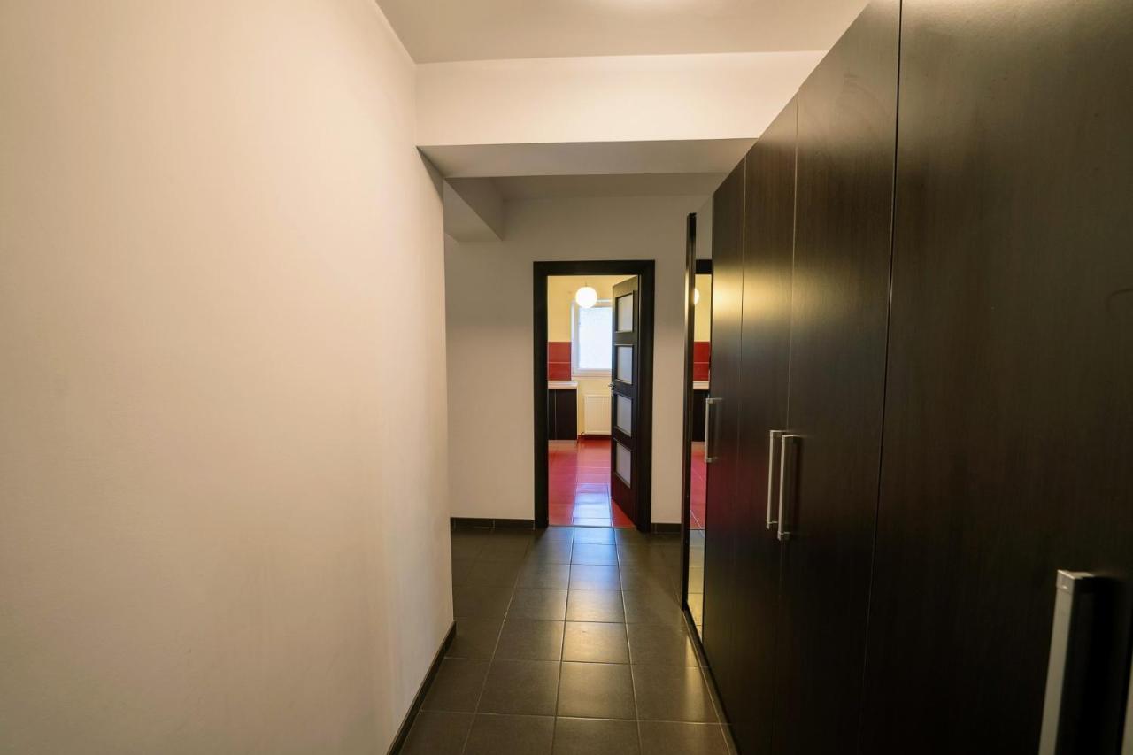 Quiet 3-Room Apt - 2 Parking Spaces - 5 Min Bus Floreşti Εξωτερικό φωτογραφία